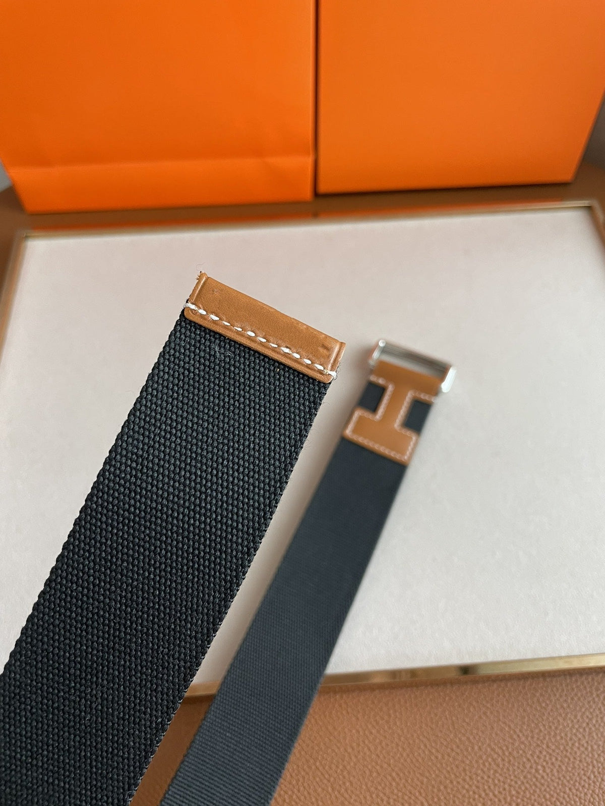 4.0CM BLACK TEXTILE BROWN LEATHER H BELT