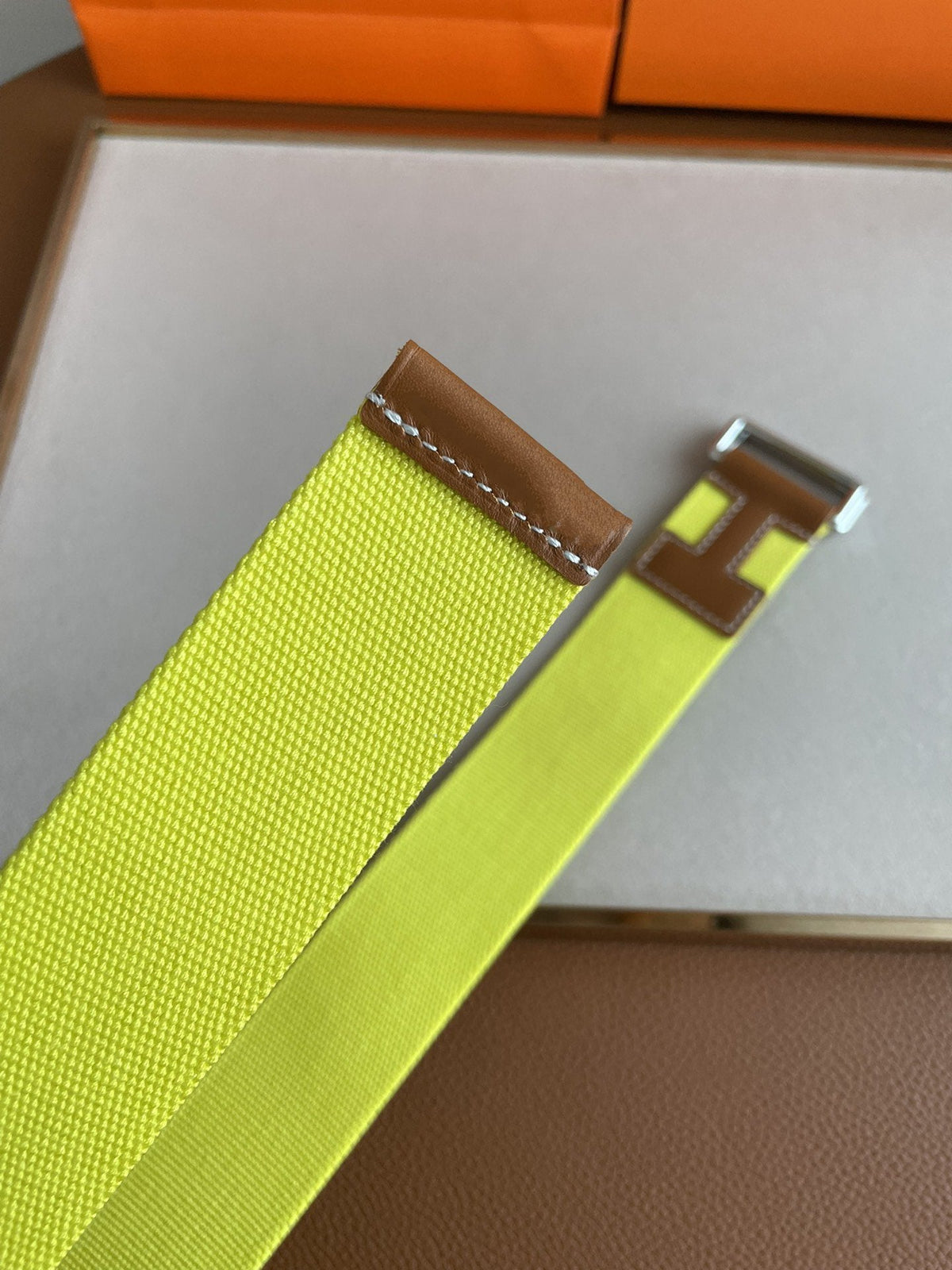 4.0CM YELLOW TEXTILE BROWN LEATHER H BELT