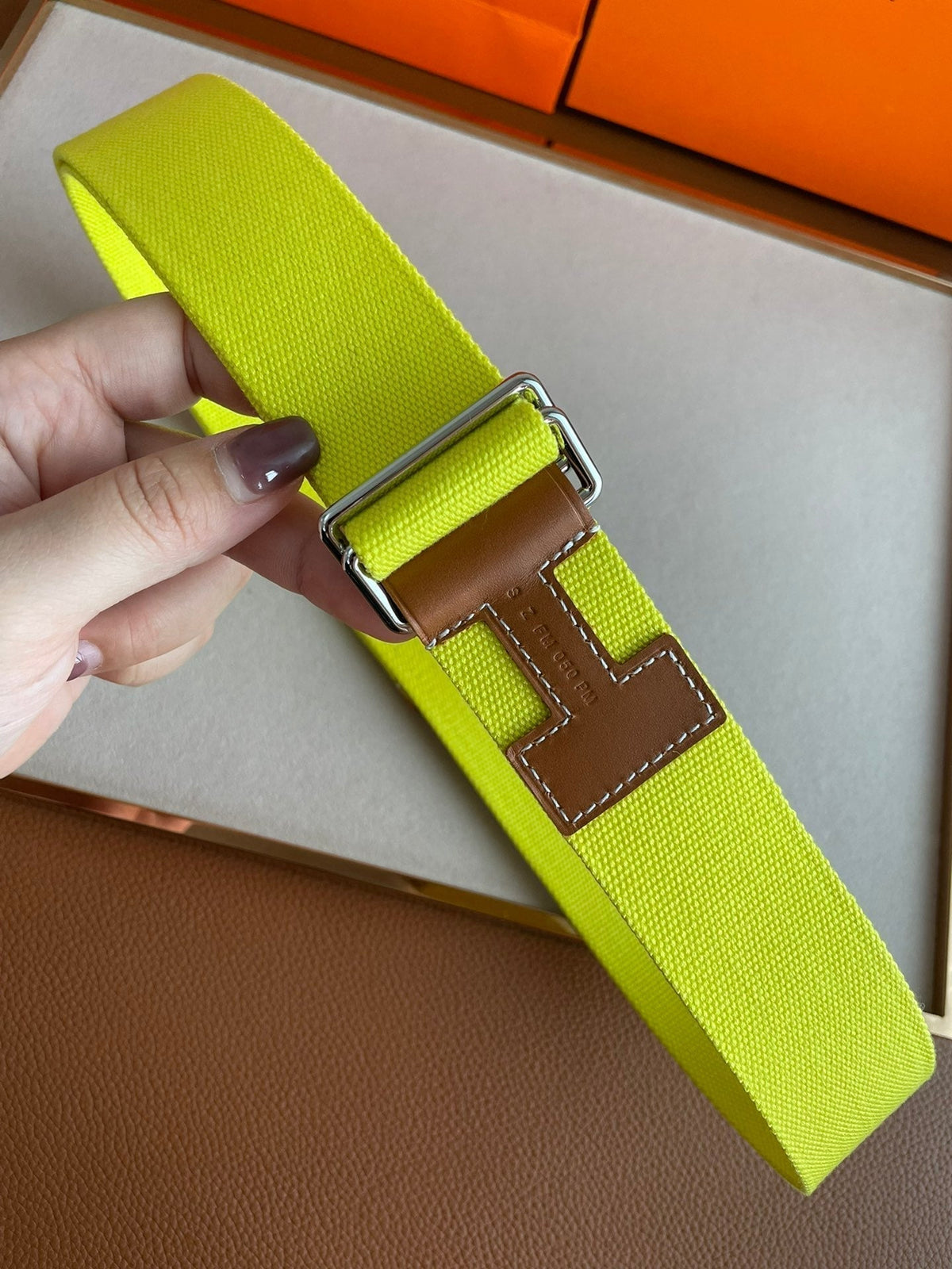 4.0CM YELLOW TEXTILE BROWN LEATHER H BELT