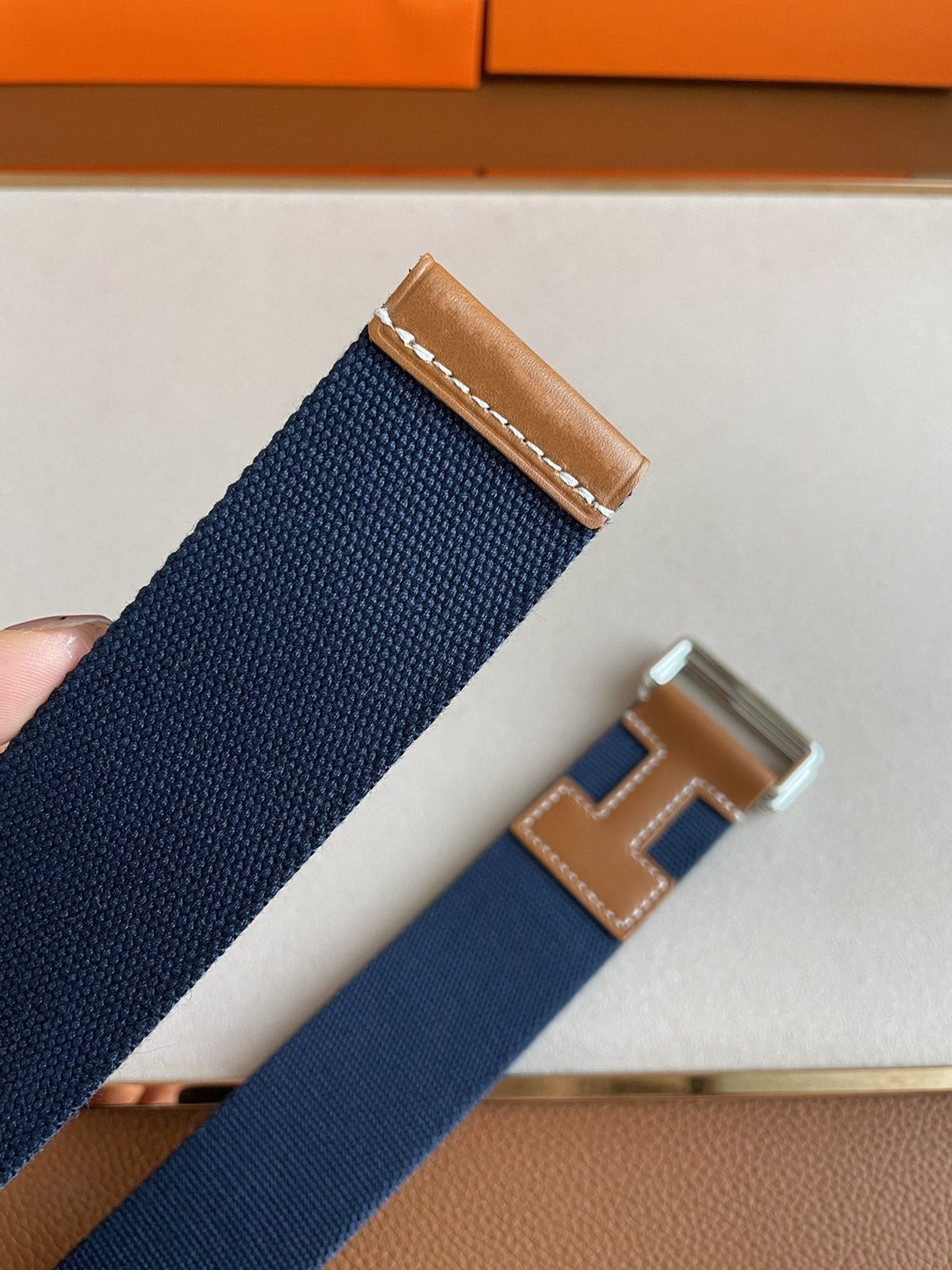4.0CM BLUE TEXTILE BROWN LEATHER H BELT
