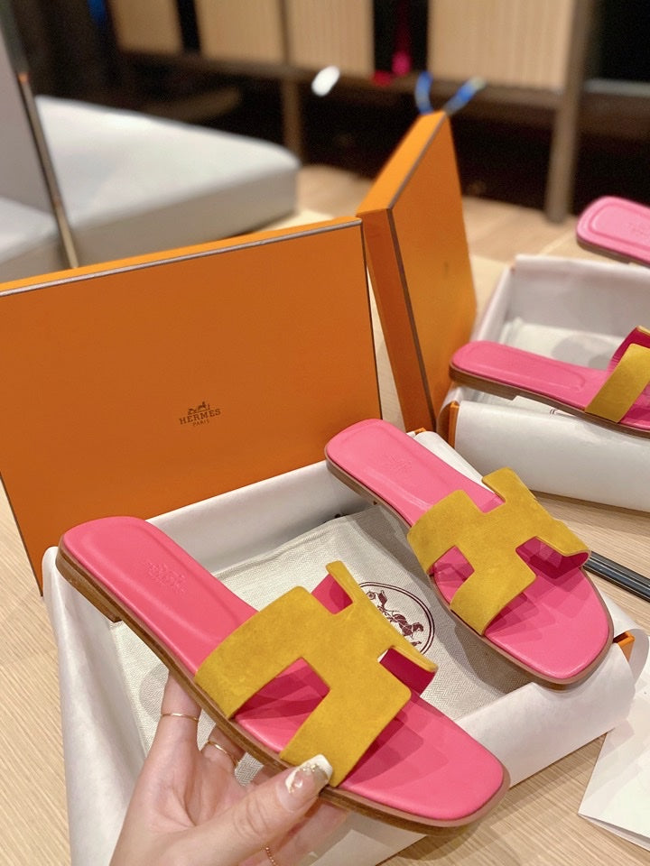 0RAN SANDALS IN DIJON YELLOW SUEDE AND DEEP PINK CALFSKIN