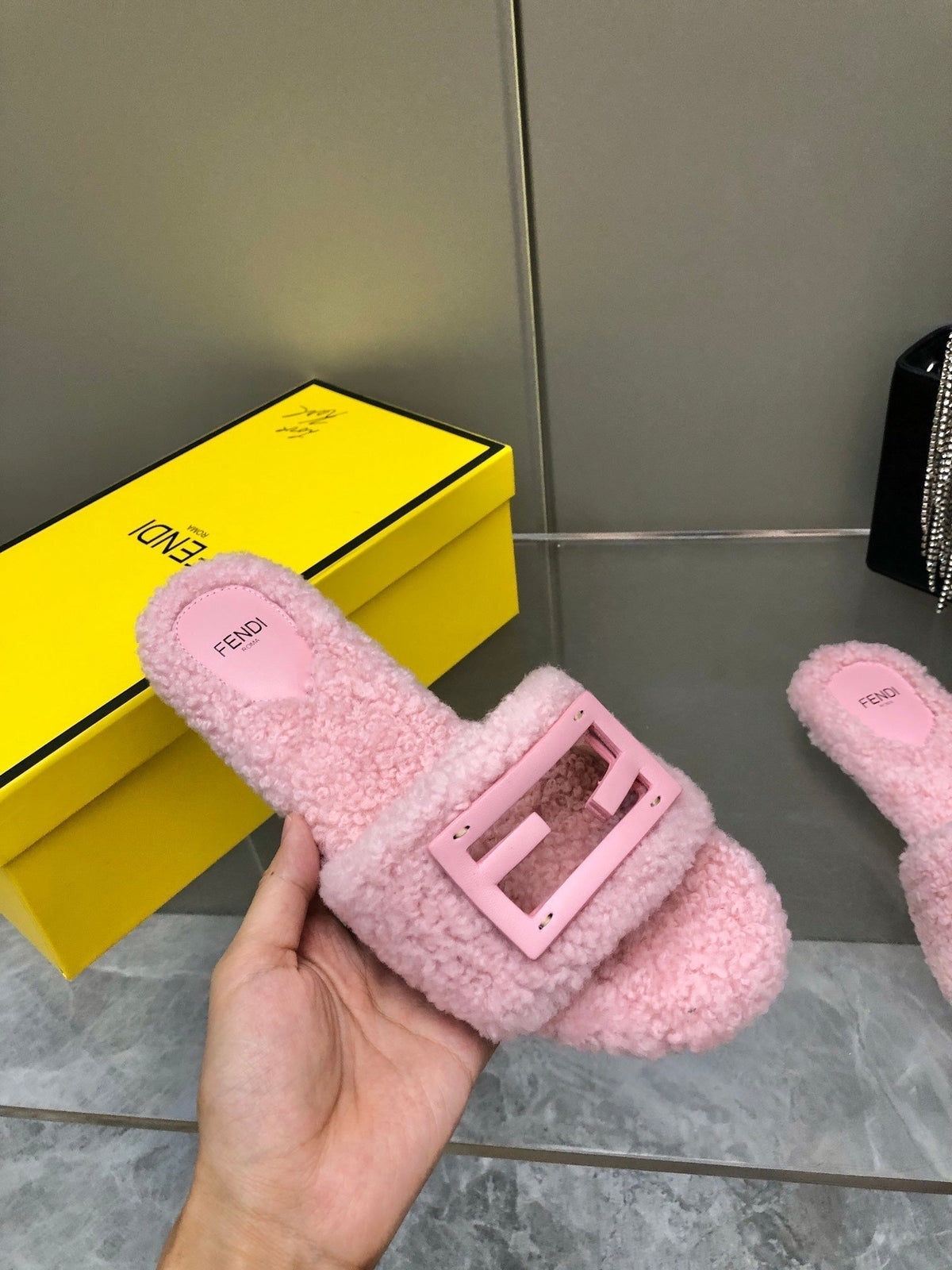 FENDI BAGUETTE SLIDE SLIPPERS IN LIGHT PINK WOOL