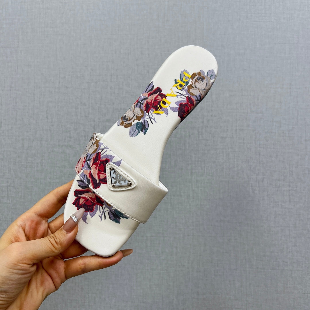 PRA PRINTED SLIDES SLIPPERS WHITE SATIN