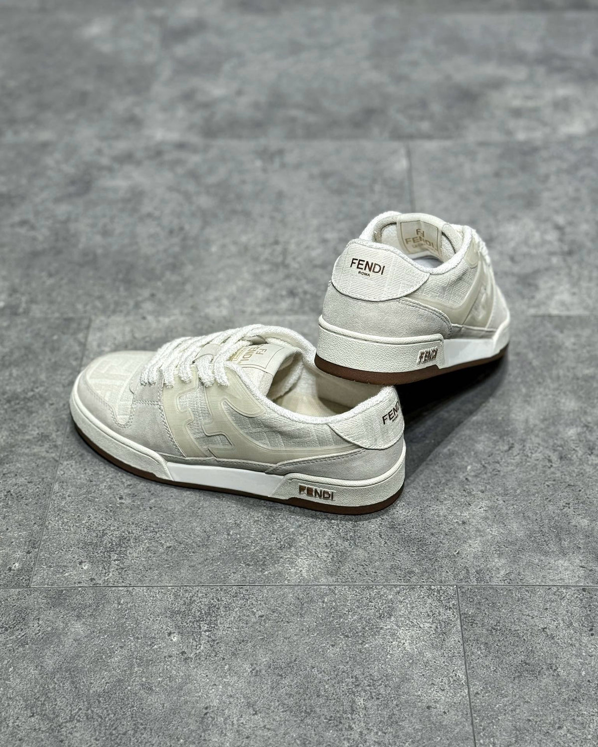 FEN Sneakers