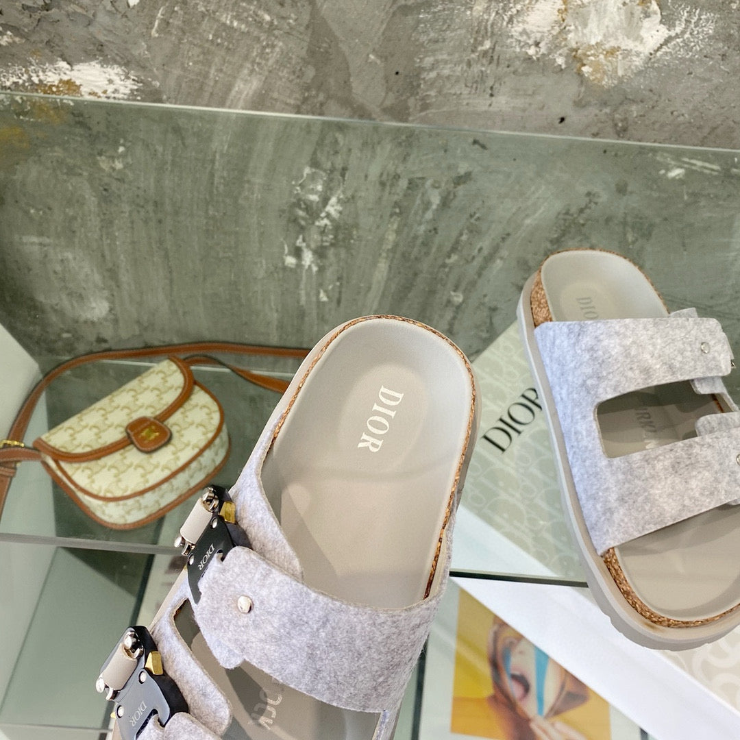 DIO Sandals