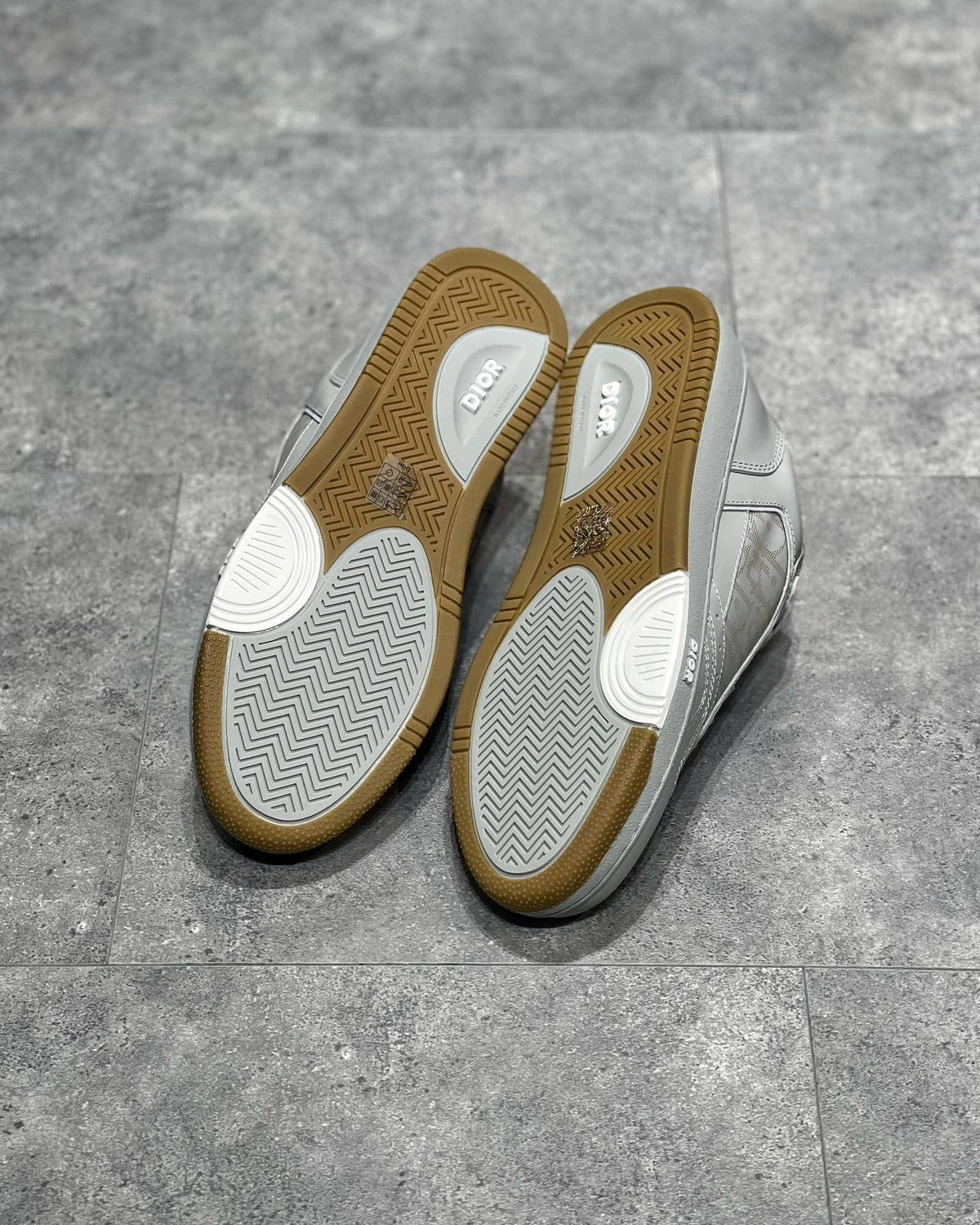 DIO Sneakers