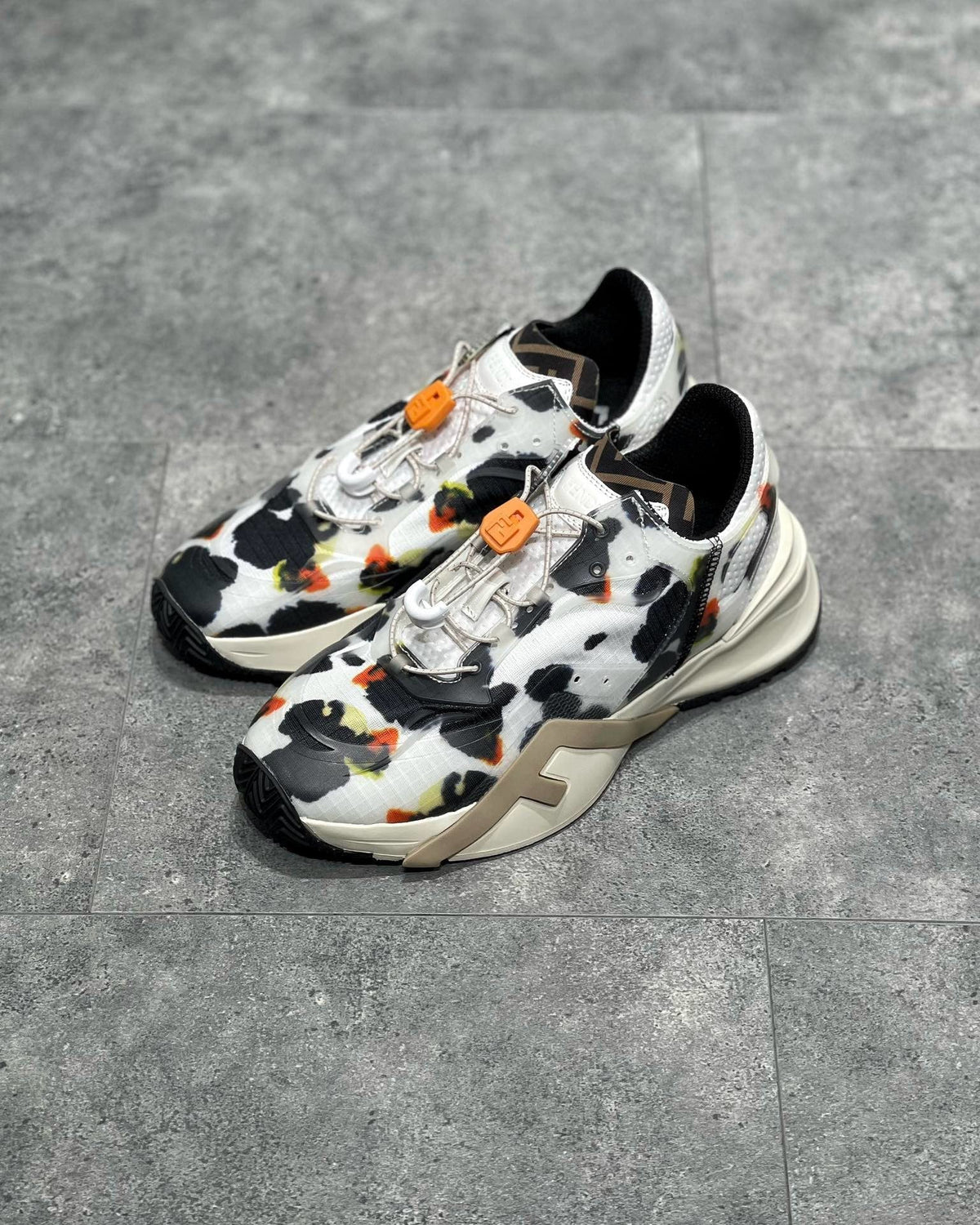 FEN Sneakers
