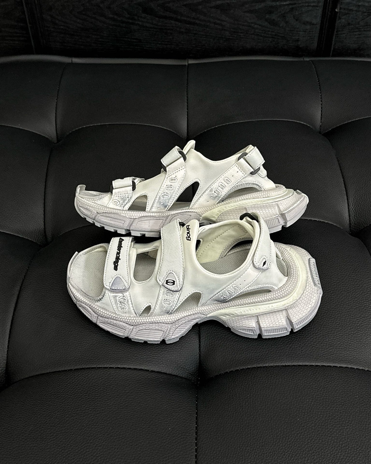 Sneakers & Shoes