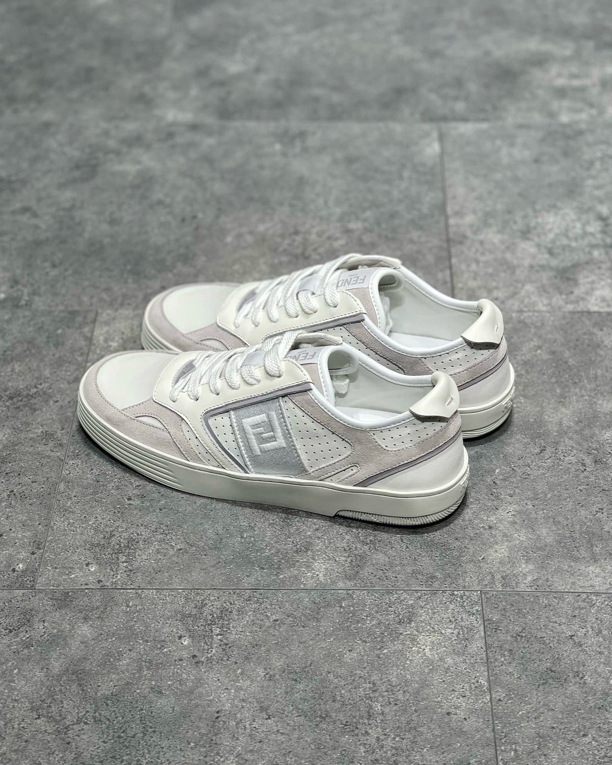 FEN Sneakers