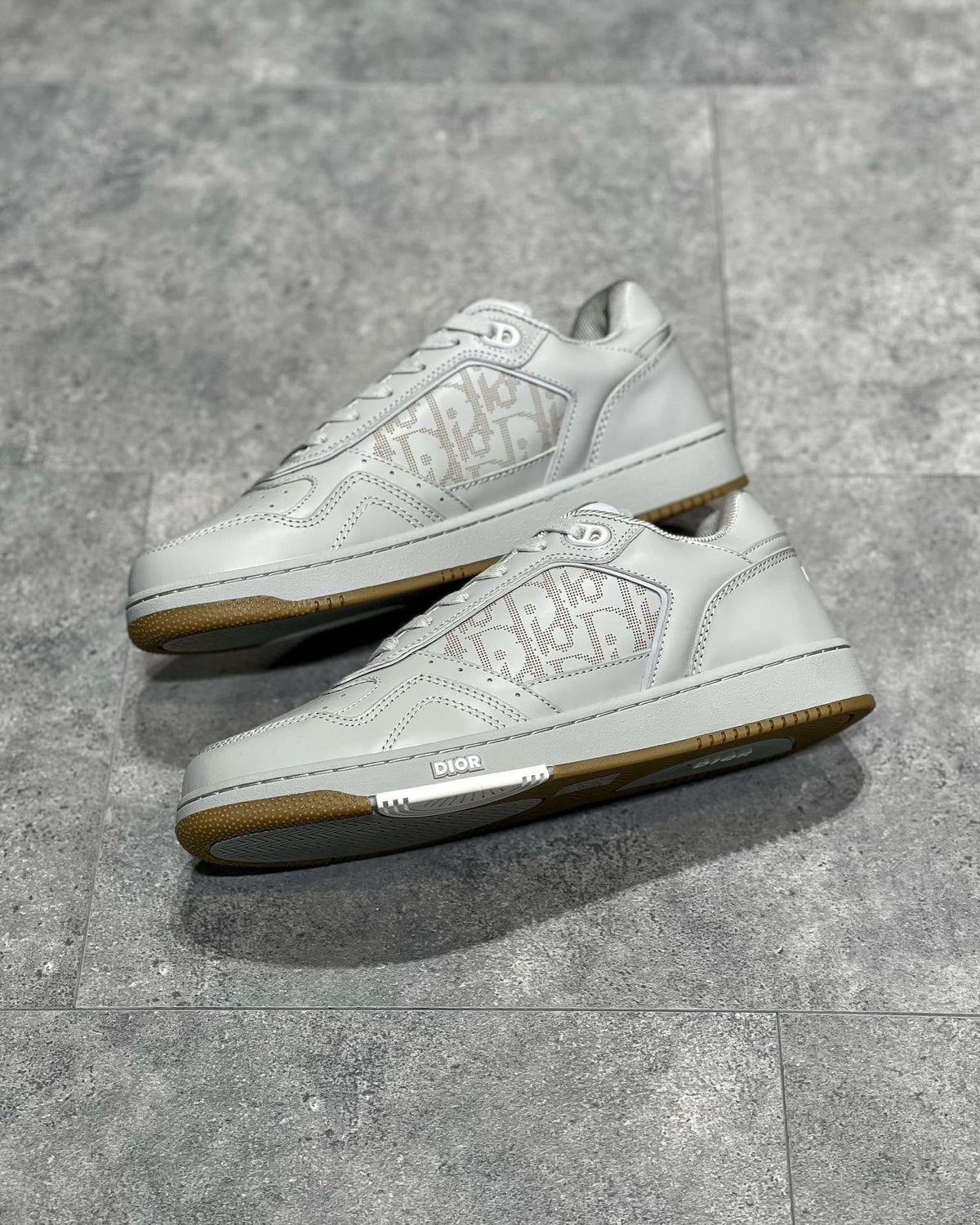 DIO Sneakers