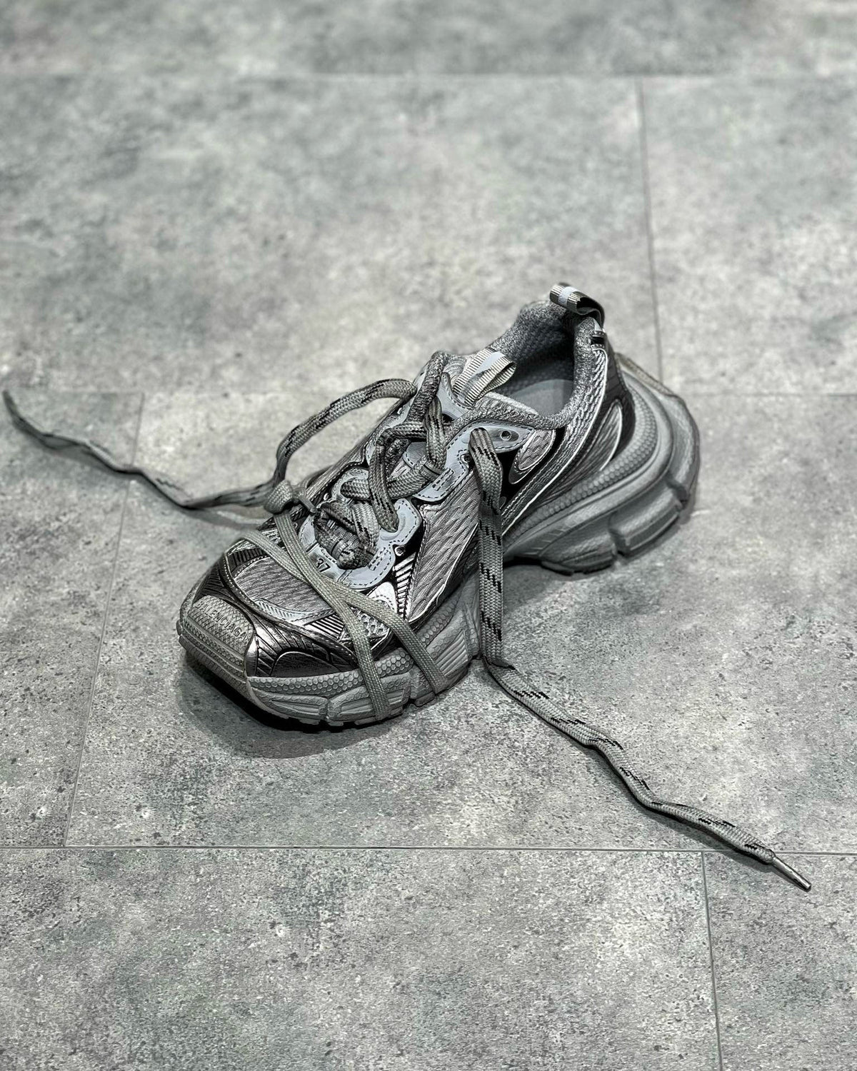 Sneakers & Shoes