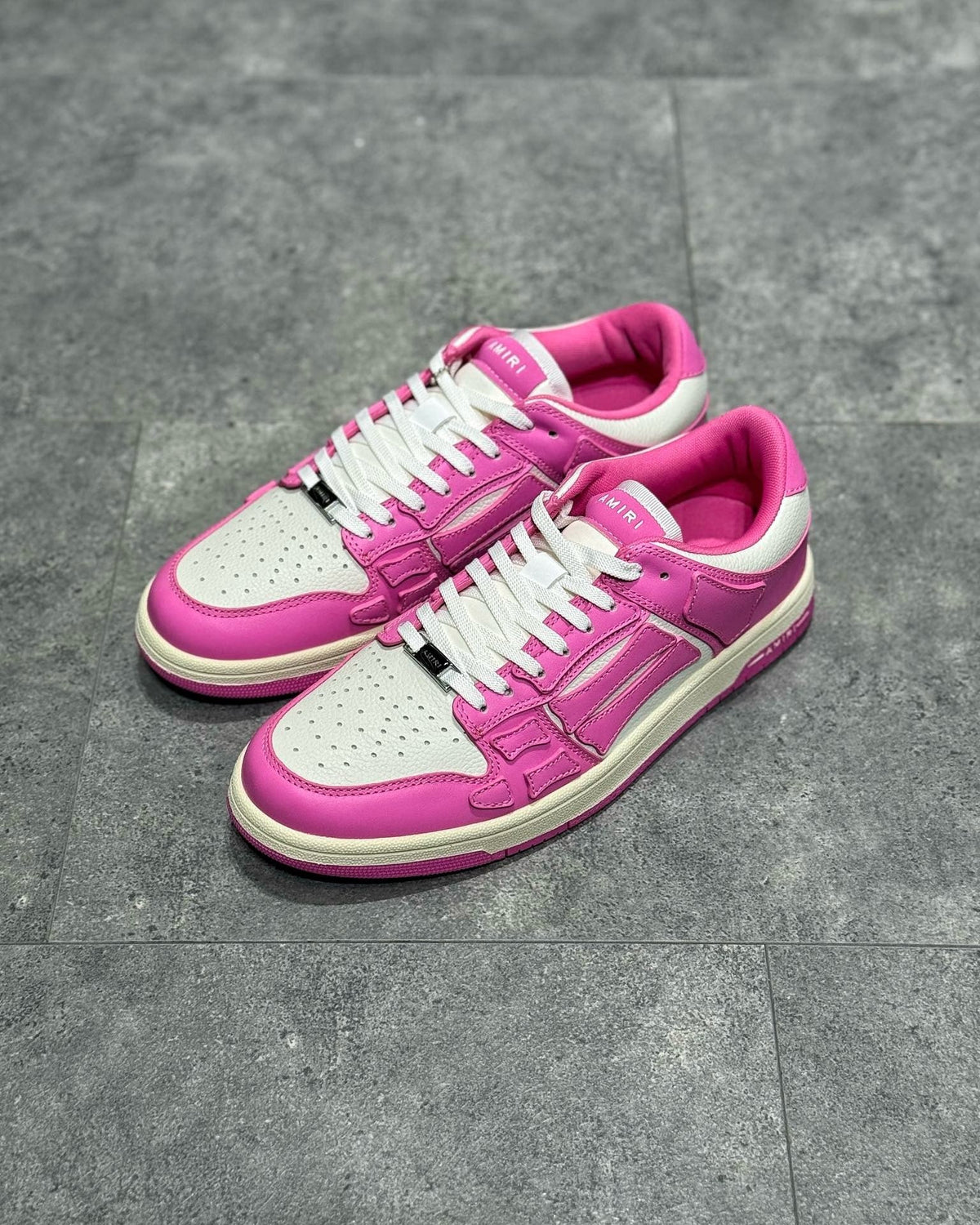 AMR Sneakers