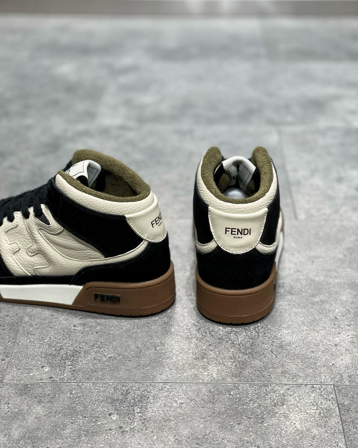 FEN Sneakers