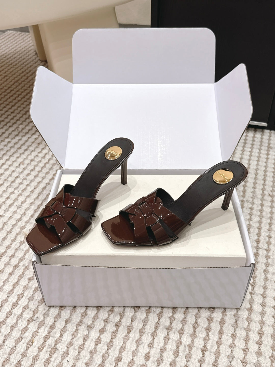 YSL 26ss High-Heeled Slippers 75 Patent Leather