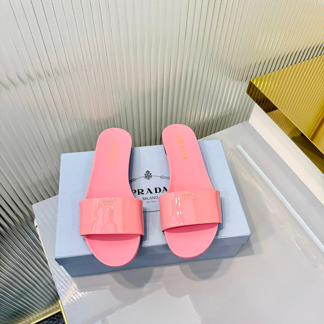 Prada 2026 Logo Patent Leather Slide Calfskin 715621
