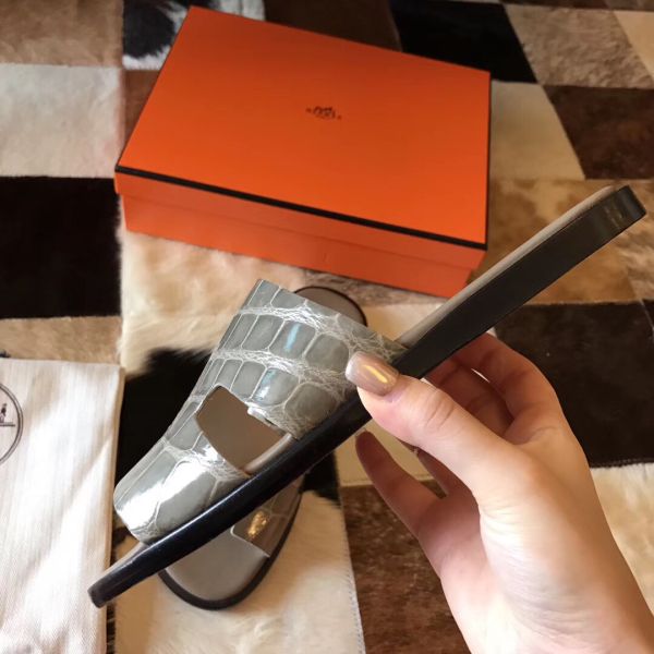 HERM Izmir Sandals In Grey Shiny Niloticus Crocodile