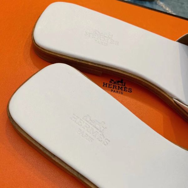 HERM View Sandals In White Calfskin leather