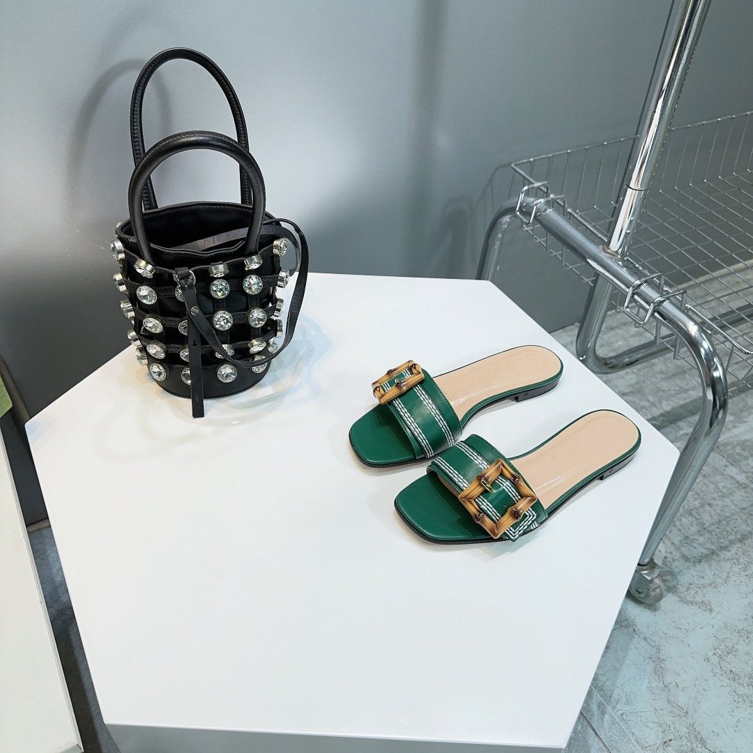 GG BAMBOO BUCKLE FLAT SANDALS GREEN
