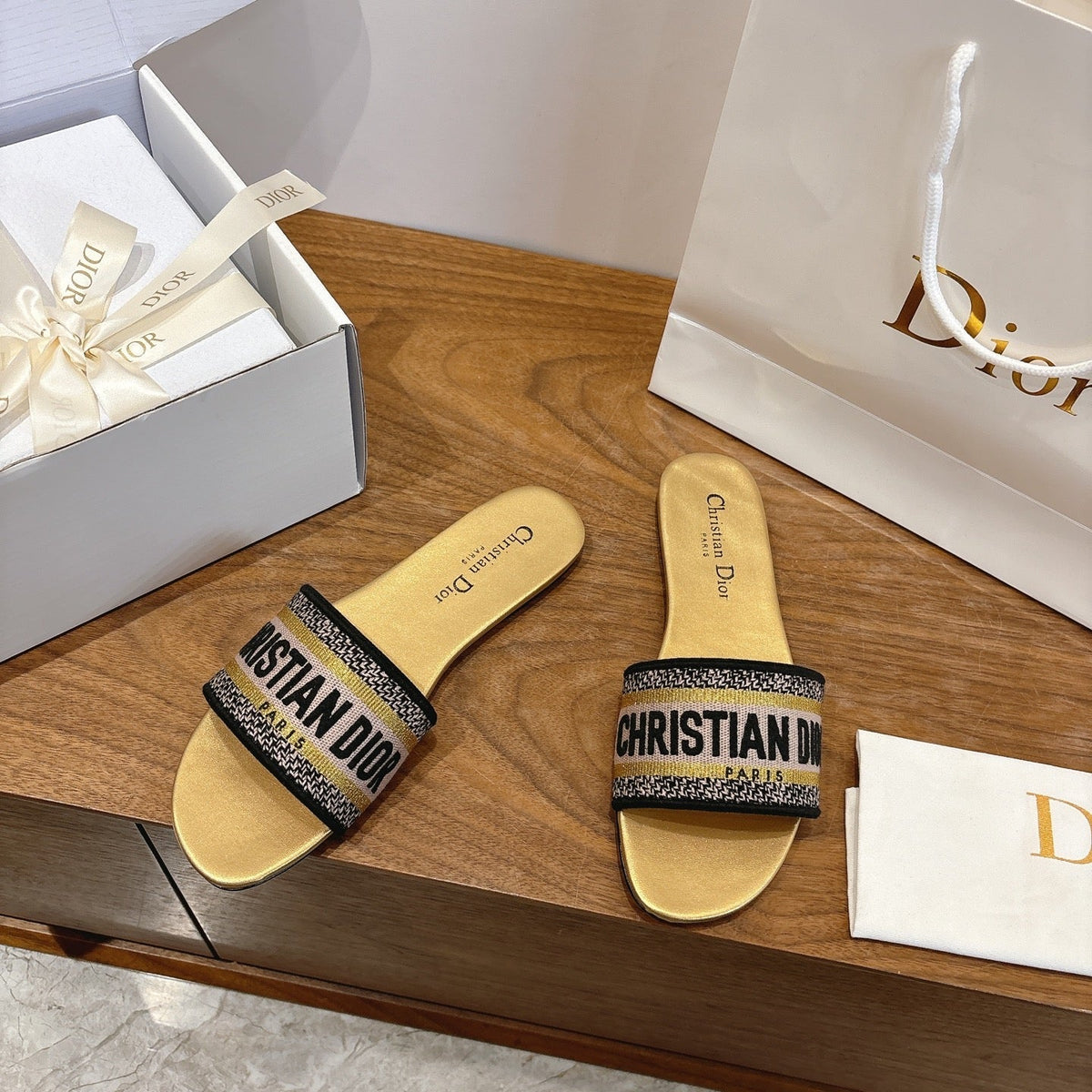 CD 26s Embroidered Sandals Canvas Cowhide 685496