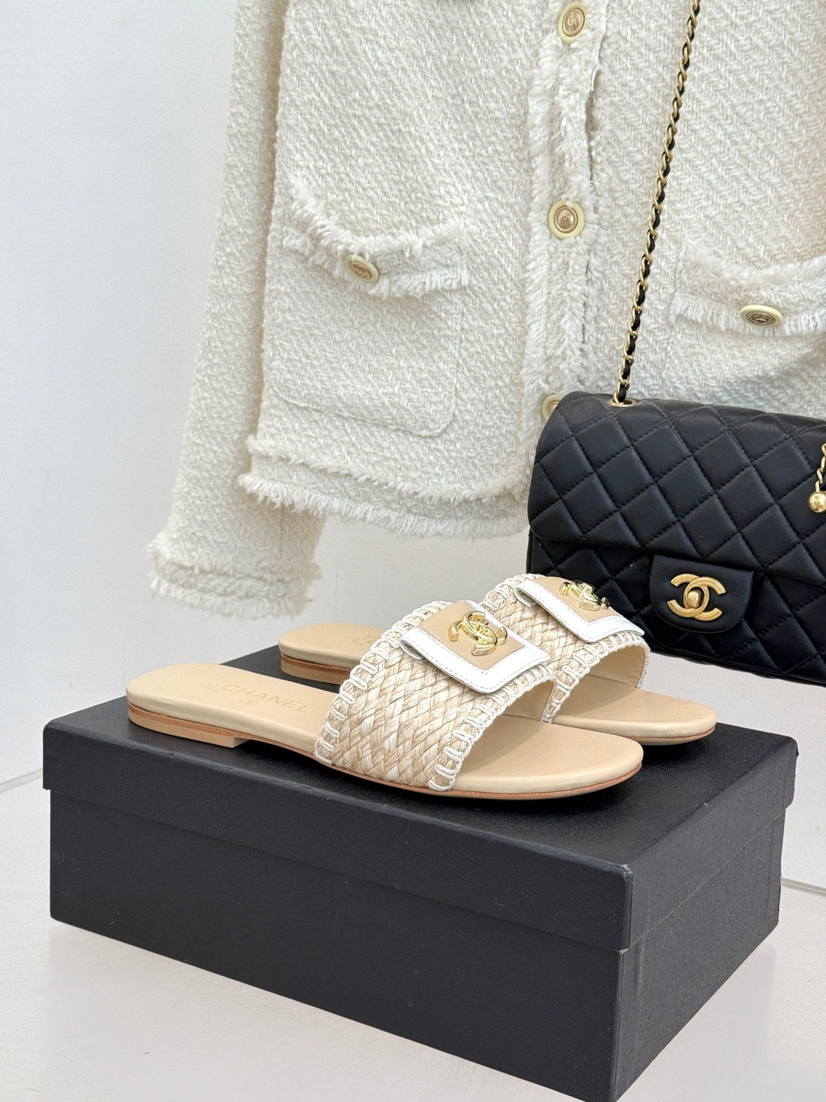 CC 2026 Slip-On Sandals Raffia Sheepskin Gold Logo