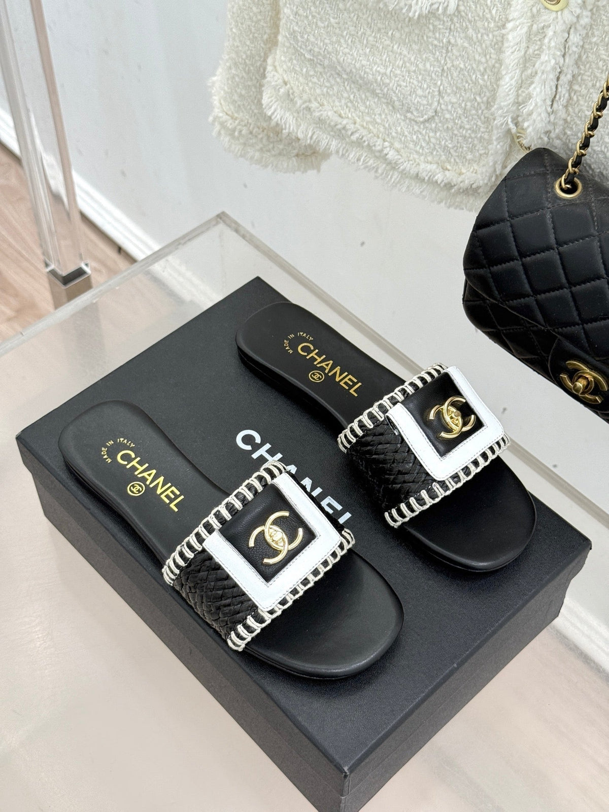CC 2026 Slip-On Sandals Raffia Sheepskin Gold Logo