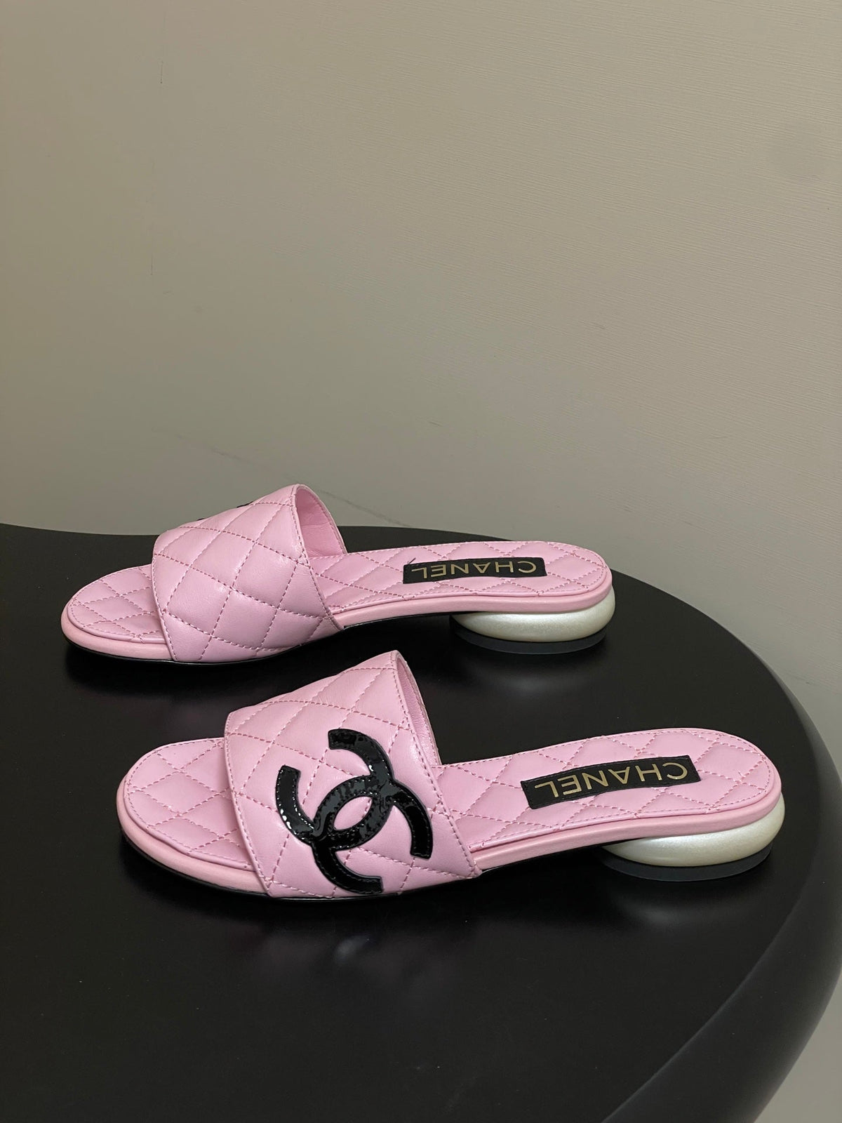 CC 2026 Pearl Flat Sandals Lambskin Double C Logo