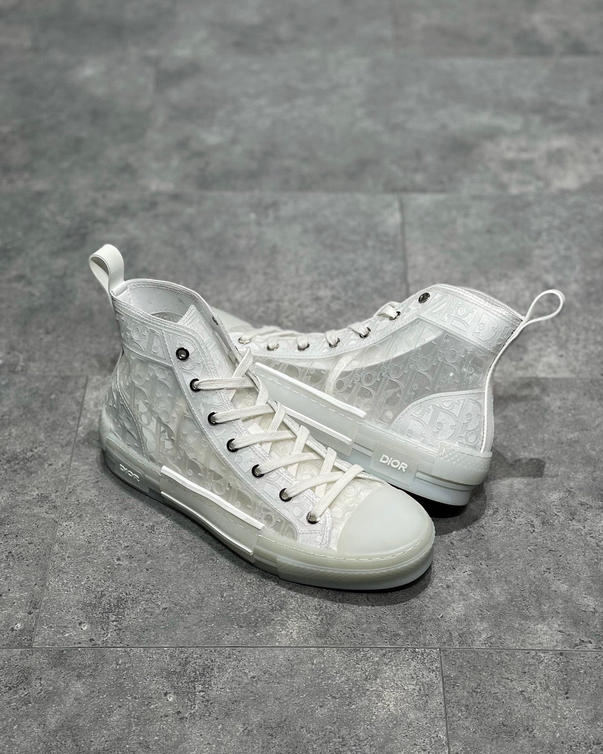 DIO Sneakers