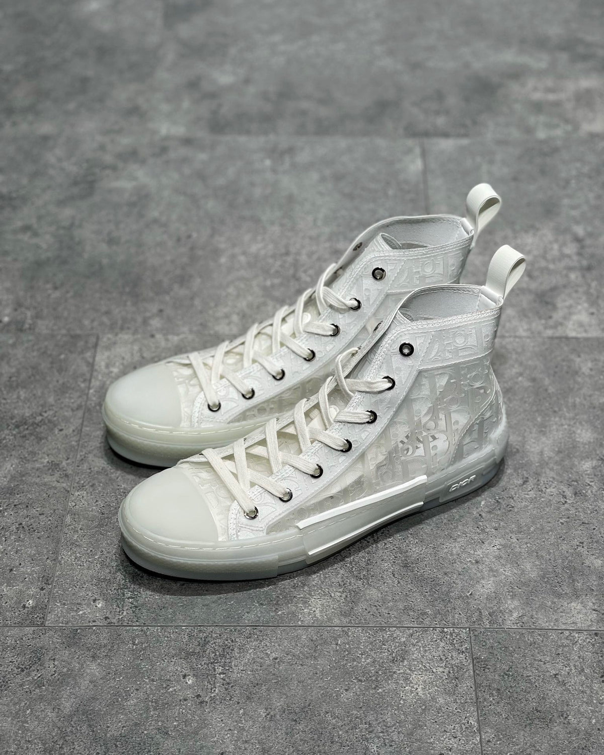DIO Sneakers