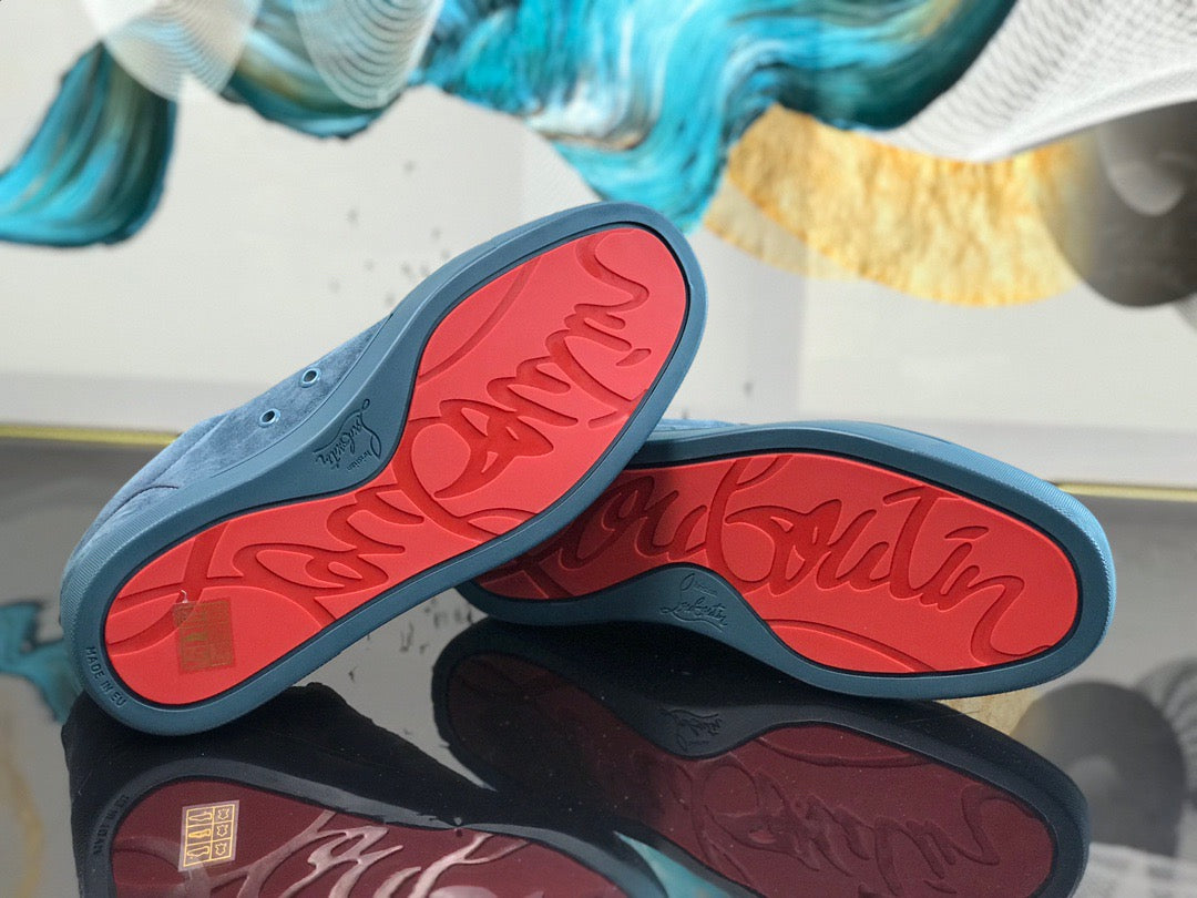 Sneakers & Shoes