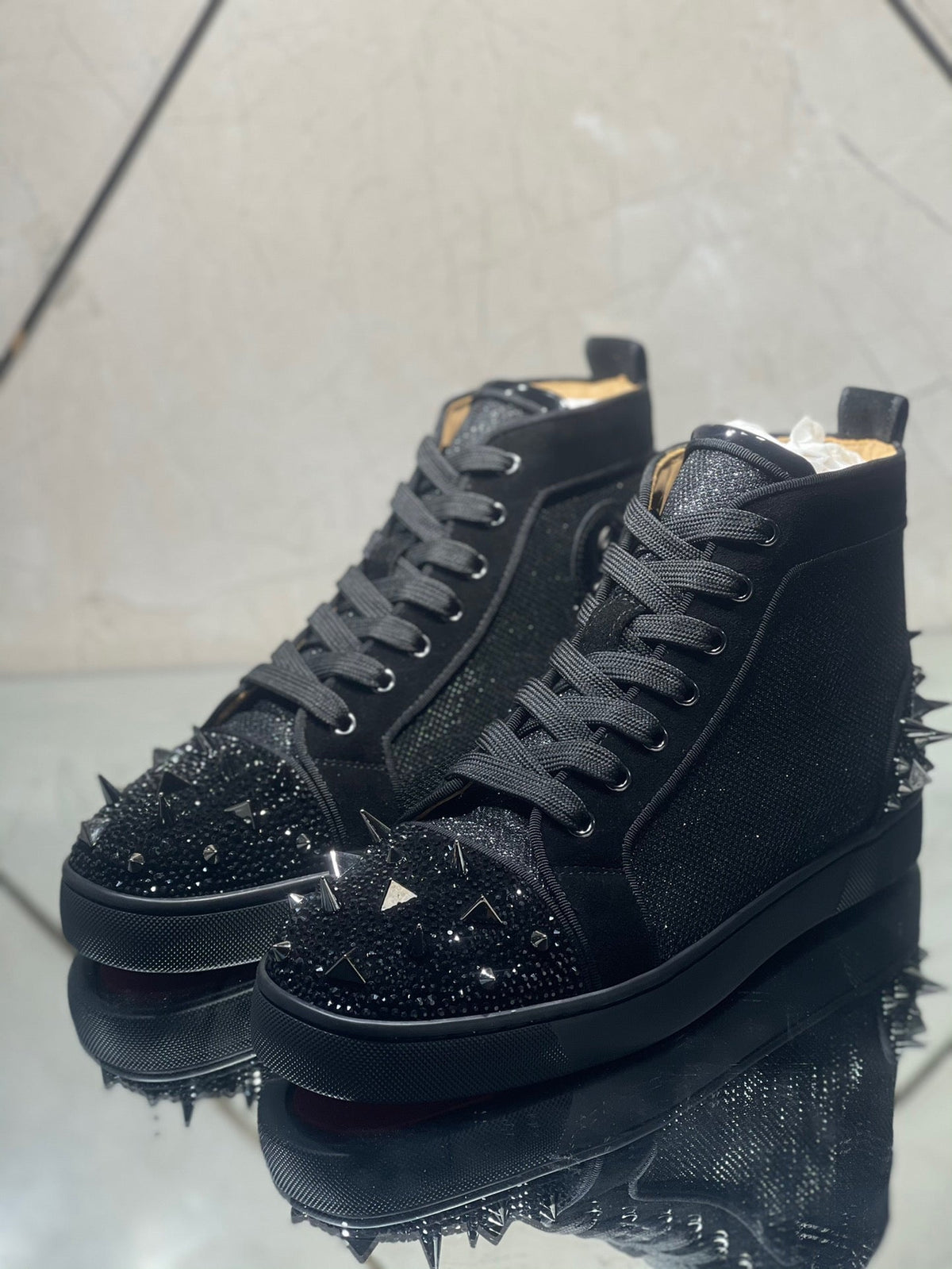 Sneakers & Shoes