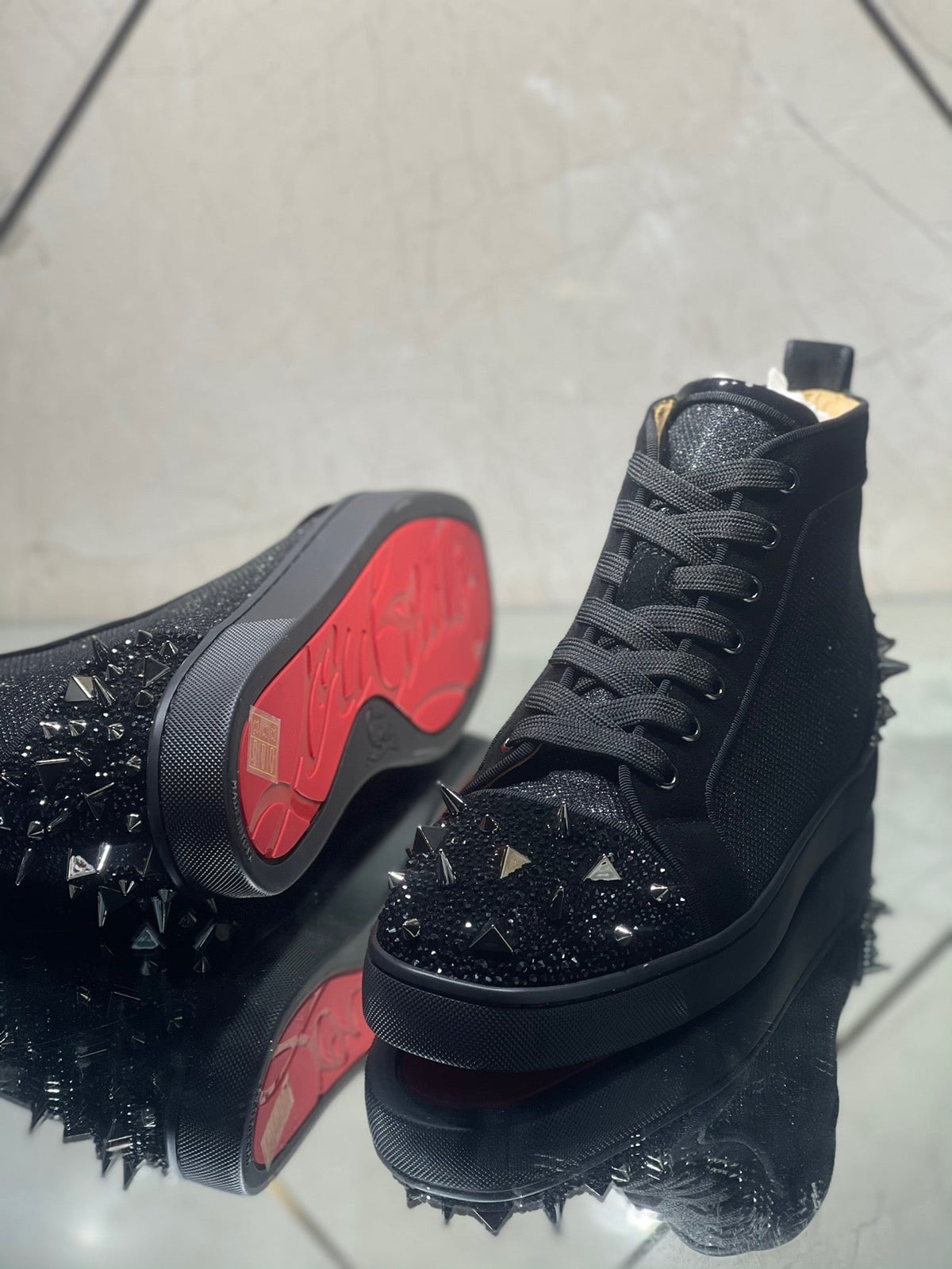 Sneakers & Shoes