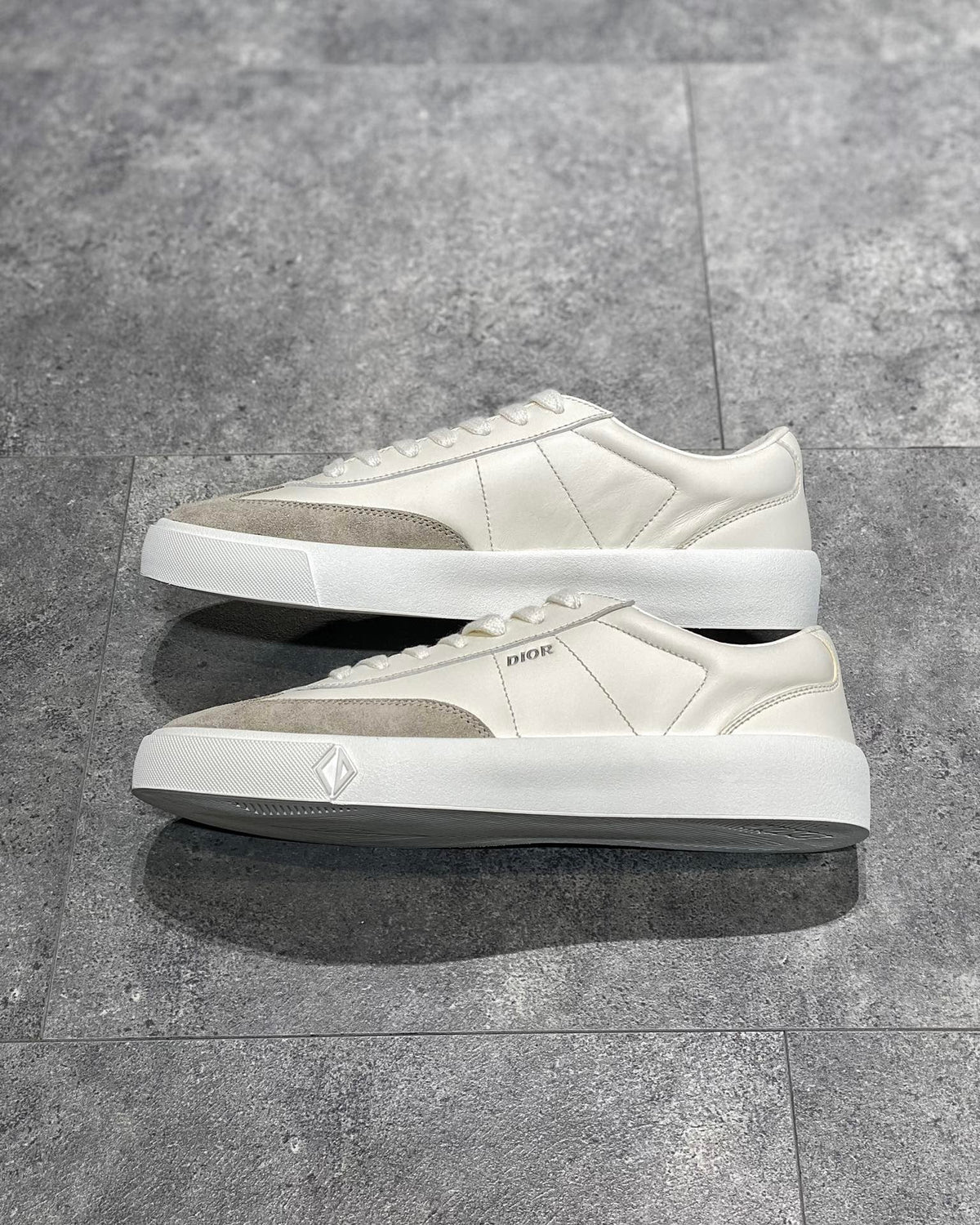 DIO Sneakers