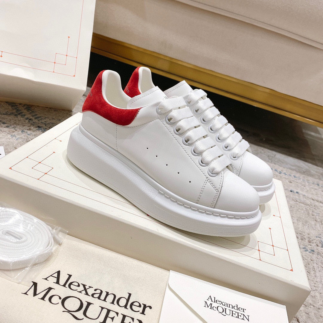 Sneakers & Shoes