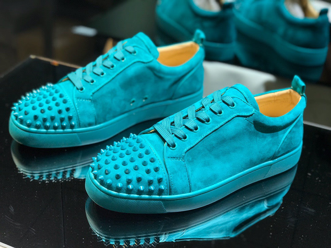 Sneakers & Shoes
