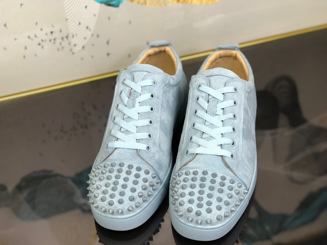 Sneakers & Shoes
