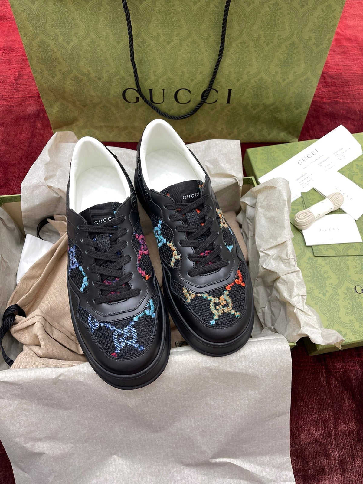 Sneakers & Shoes