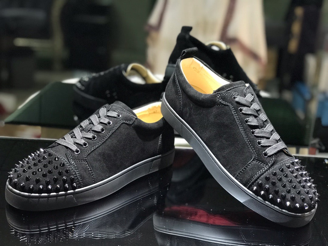 Sneakers & Shoes
