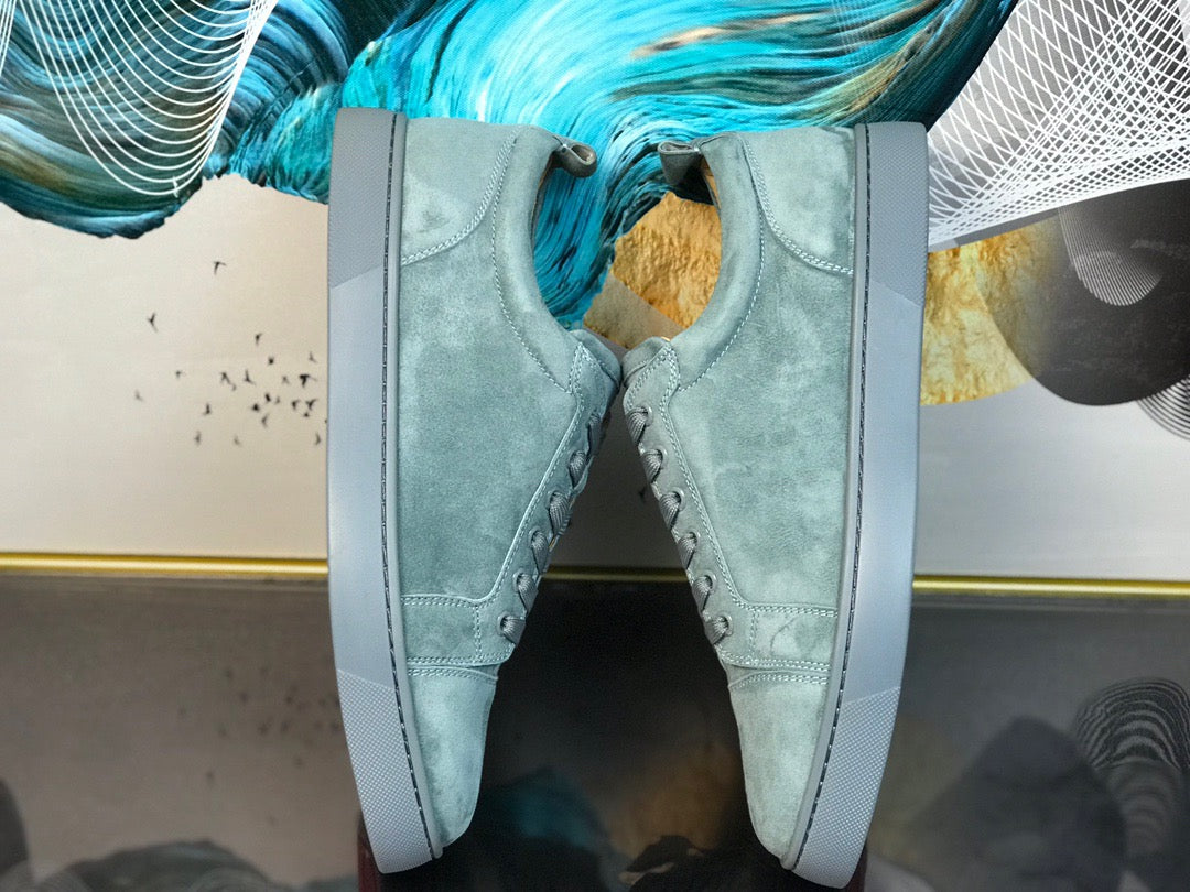 Sneakers & Shoes