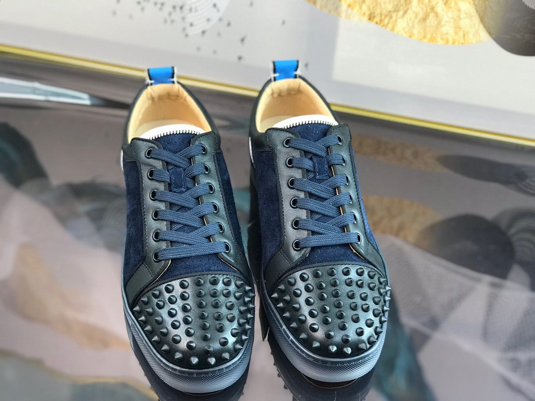 Sneakers & Shoes