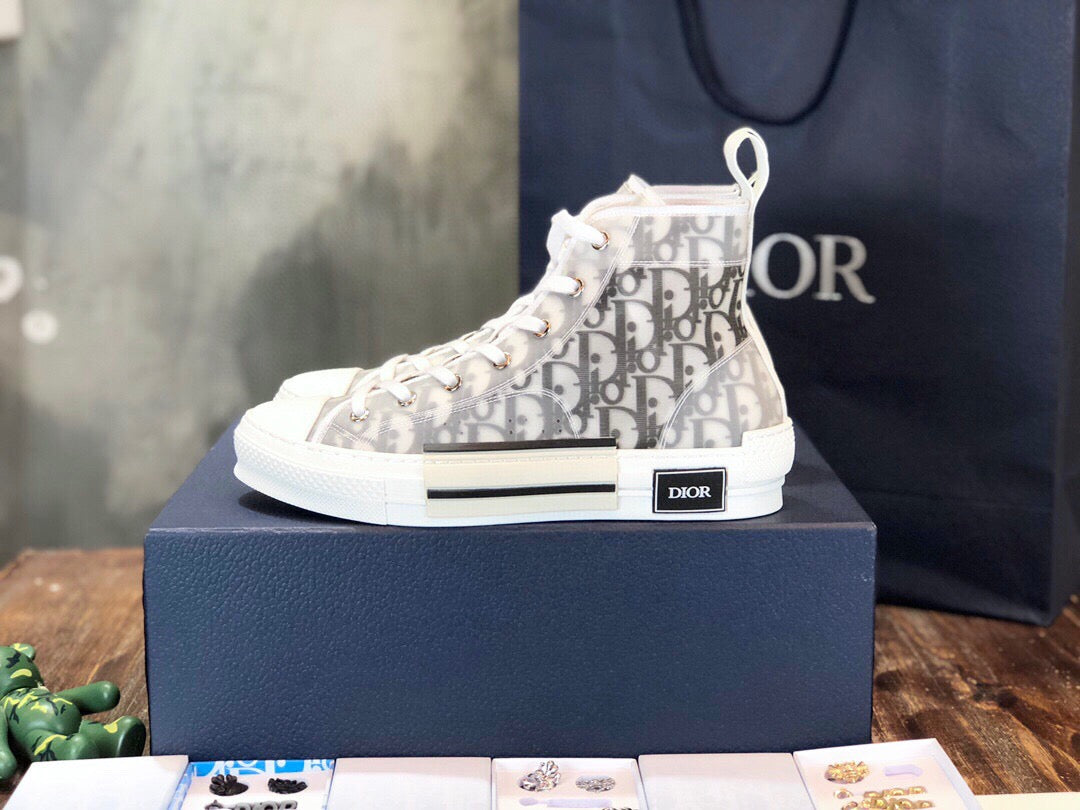 DIO Sneakers