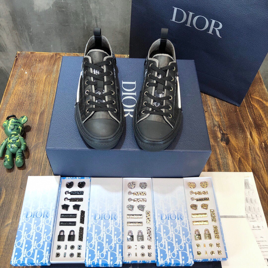 DIO Sneakers