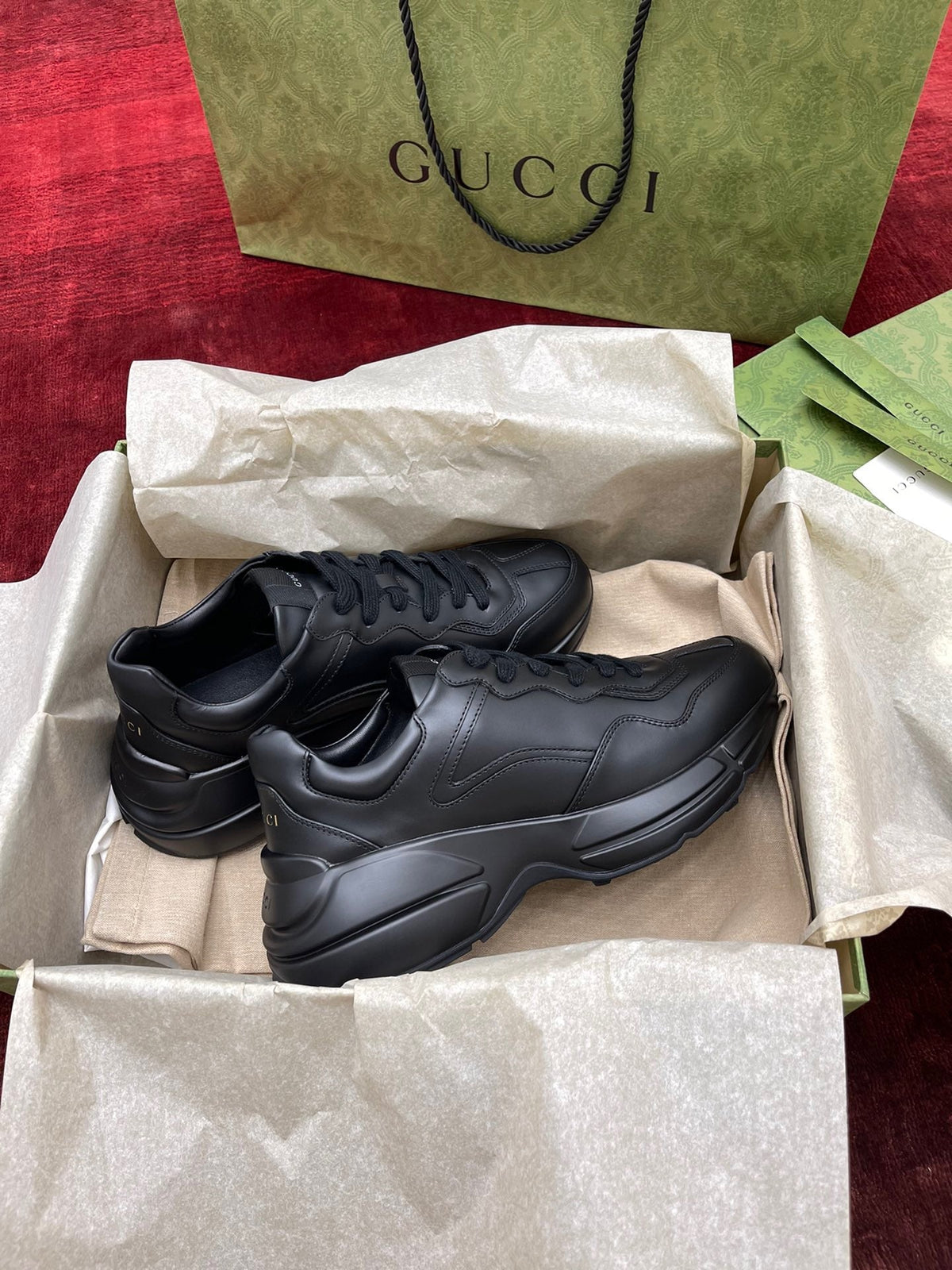 Sneakers & Shoes