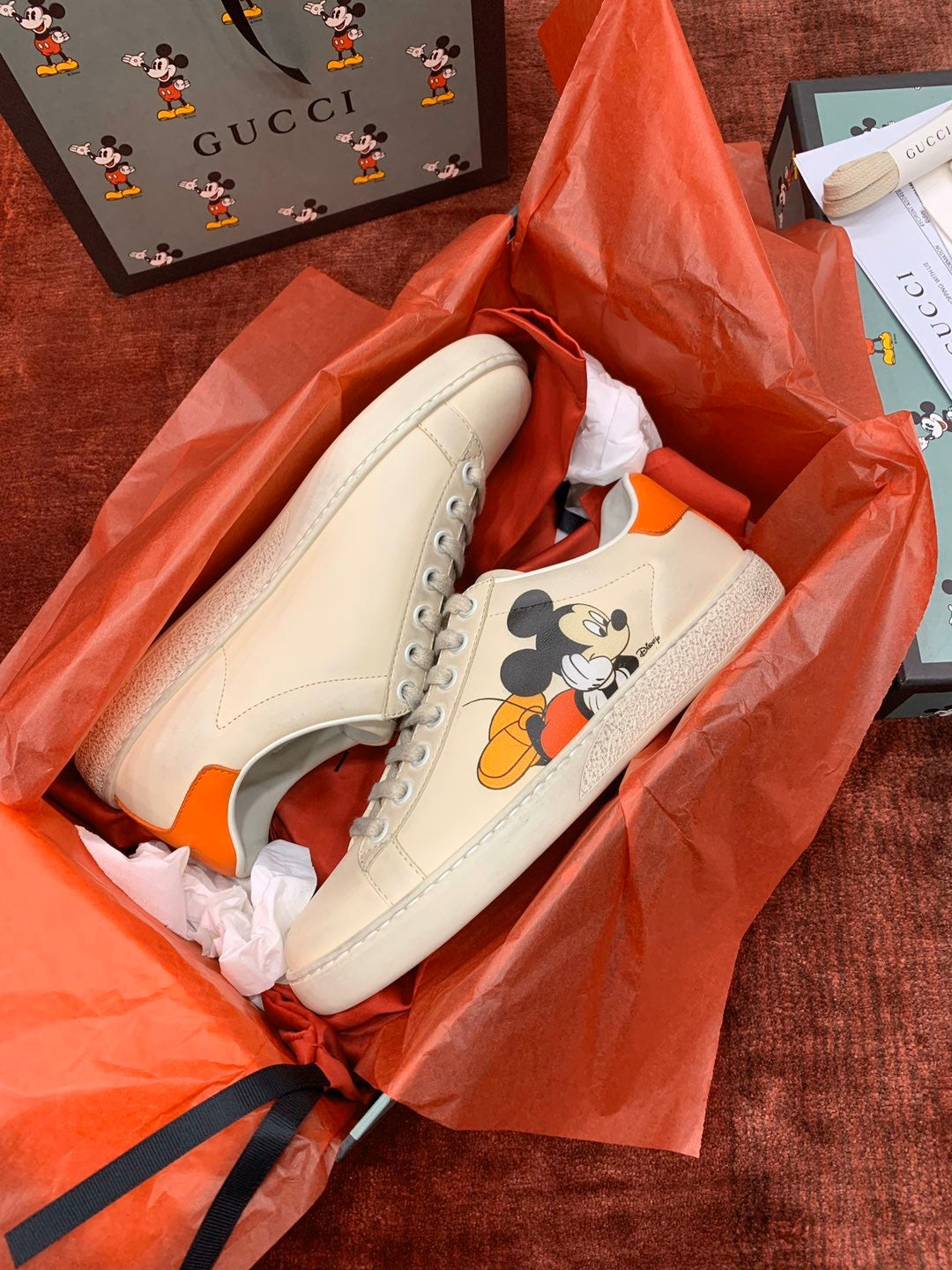 Sneakers & Shoes