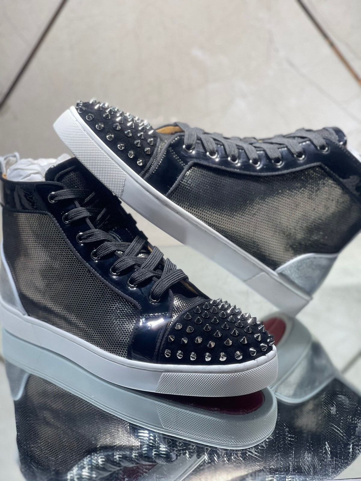 Sneakers & Shoes