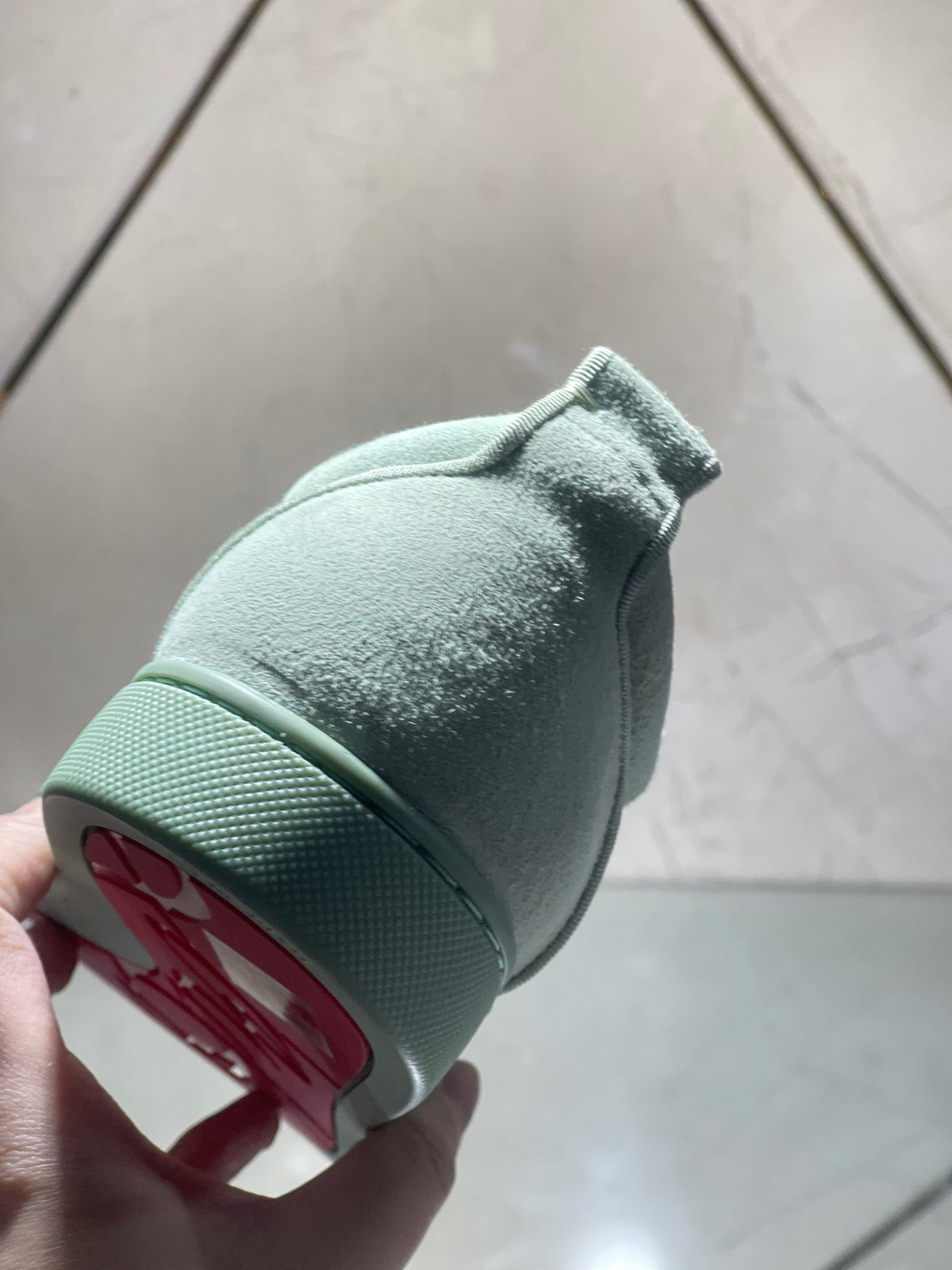 Sneakers & Shoes