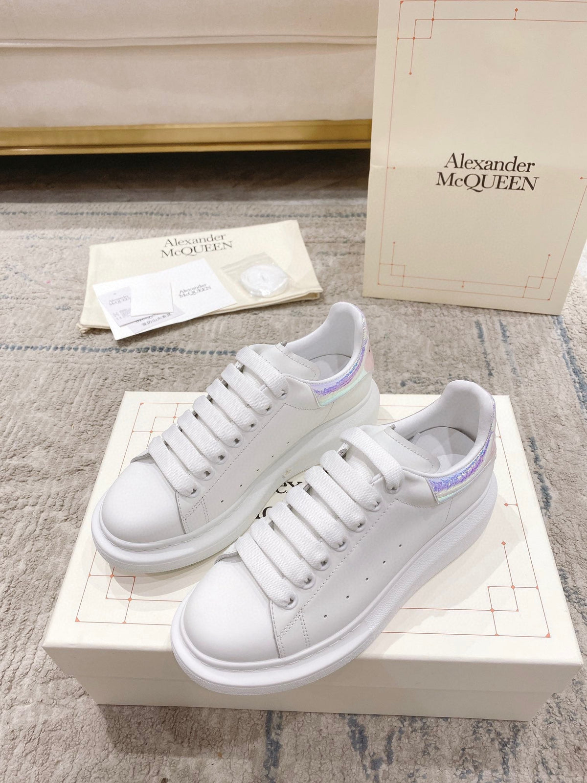 Sneakers & Shoes