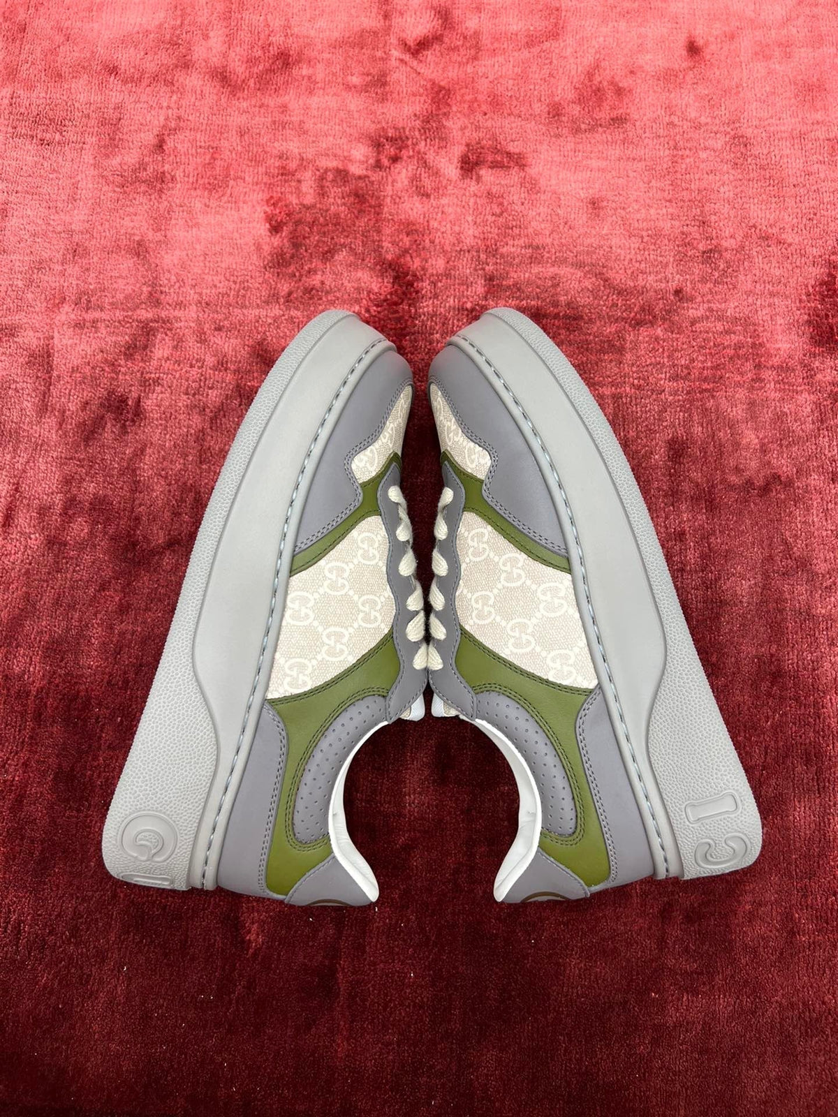 Sneakers & Shoes