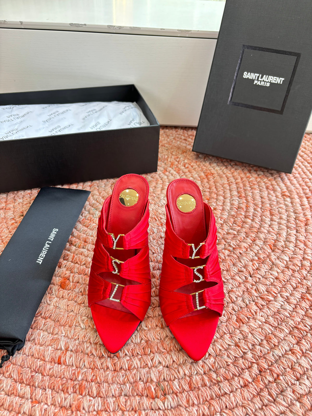 YSL 26ss Pointed High Heels Sandals 110 Red Silk Leather 648790