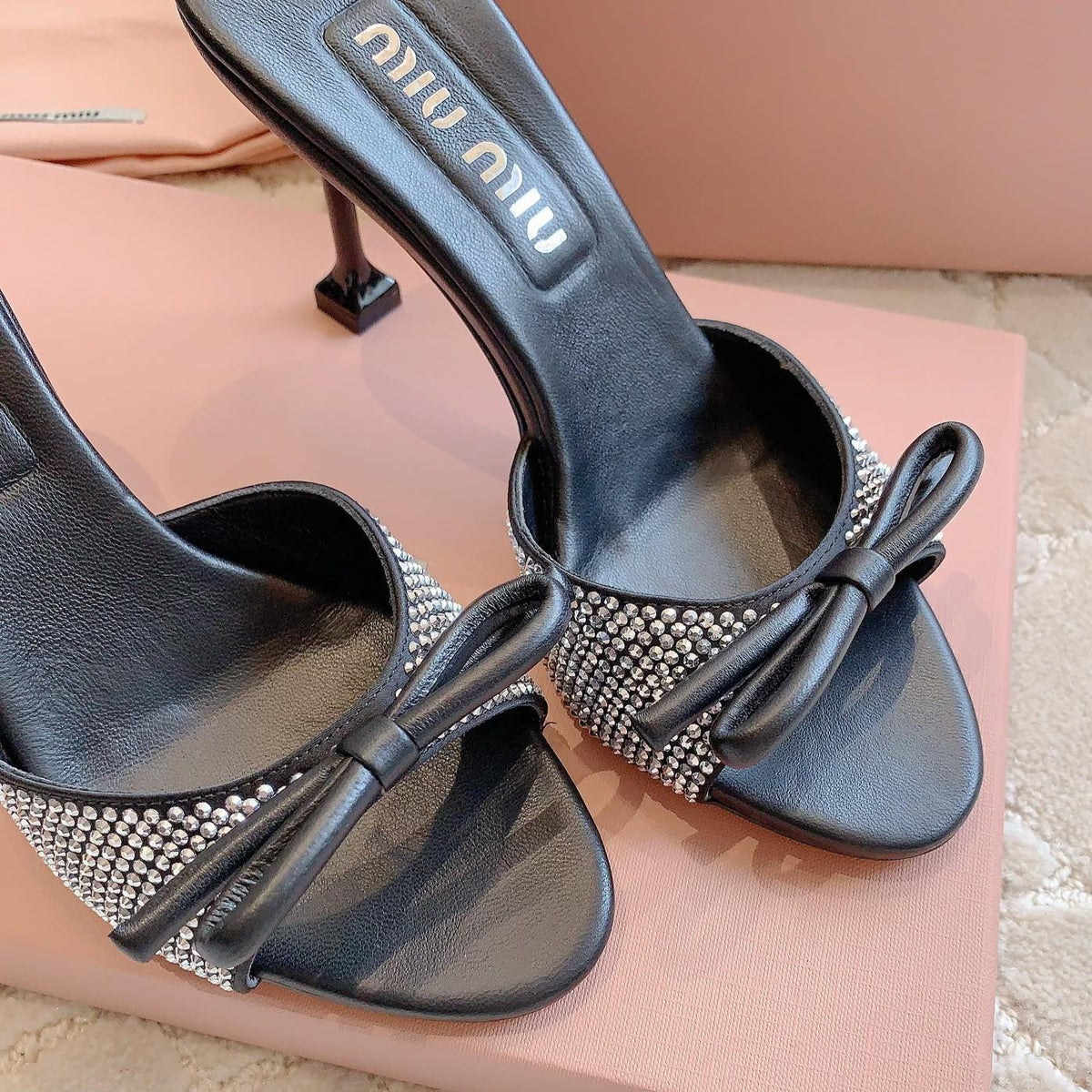 Black High - Heels Diamond Sheepskin