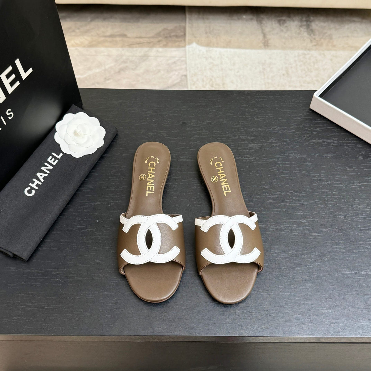 CC 2026 Flat Slippers Olive Green Sheepskin Double C 700453